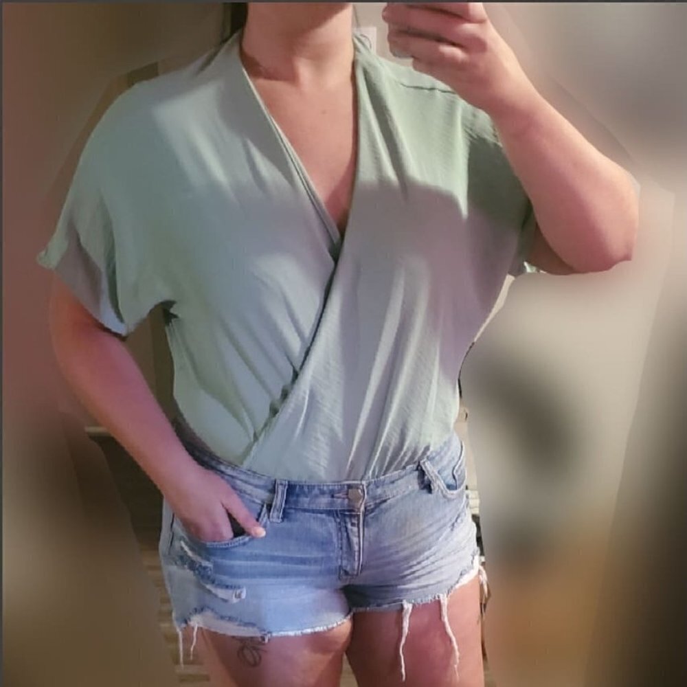NWT‎ Bodysuit